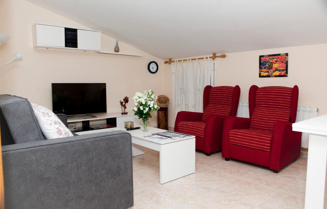 Apartamentos La Relojera 2 Jarandilla de la Vera Ngoại thất bức ảnh
